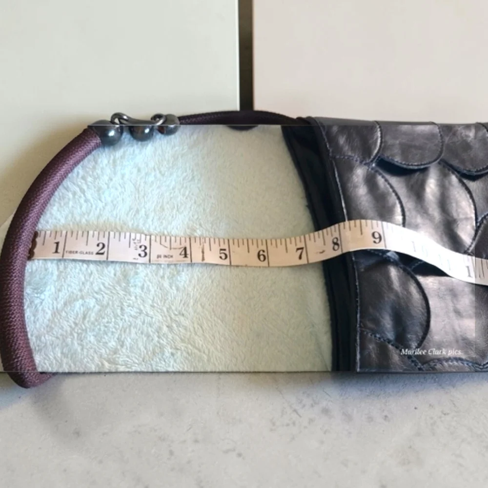 NEW Bueno Leather Circle Pattern  Bag - Picture 8 of 9